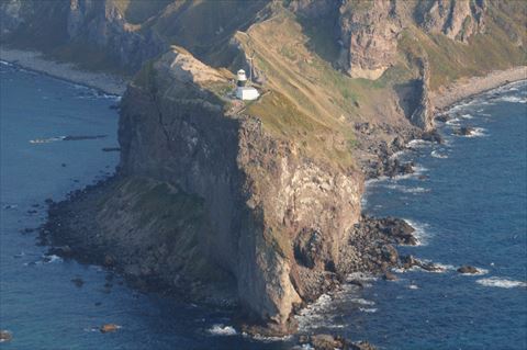 積丹ブルー海と灯台